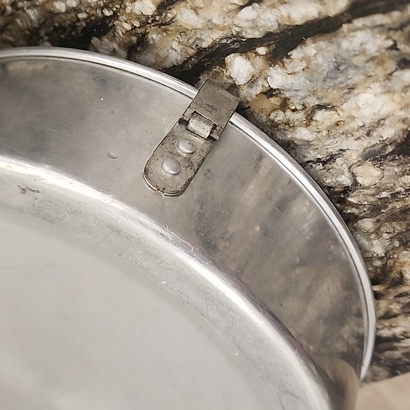 Vintage Regal Ware Cake & Pie Carrier - Picture 15 of 16